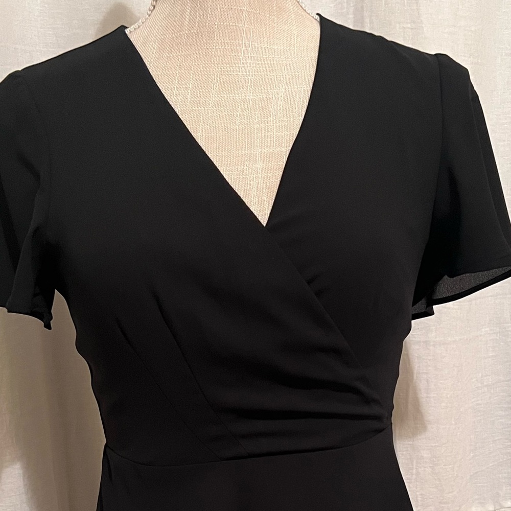 Express size 0 woman’s little black dress - Picture 4 of 4